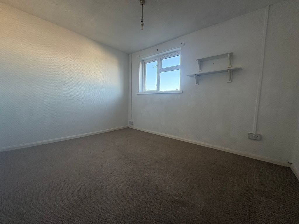 Additional image 9 of 3 bed flat for saleTy'r Llwyn, Wrexham LL14