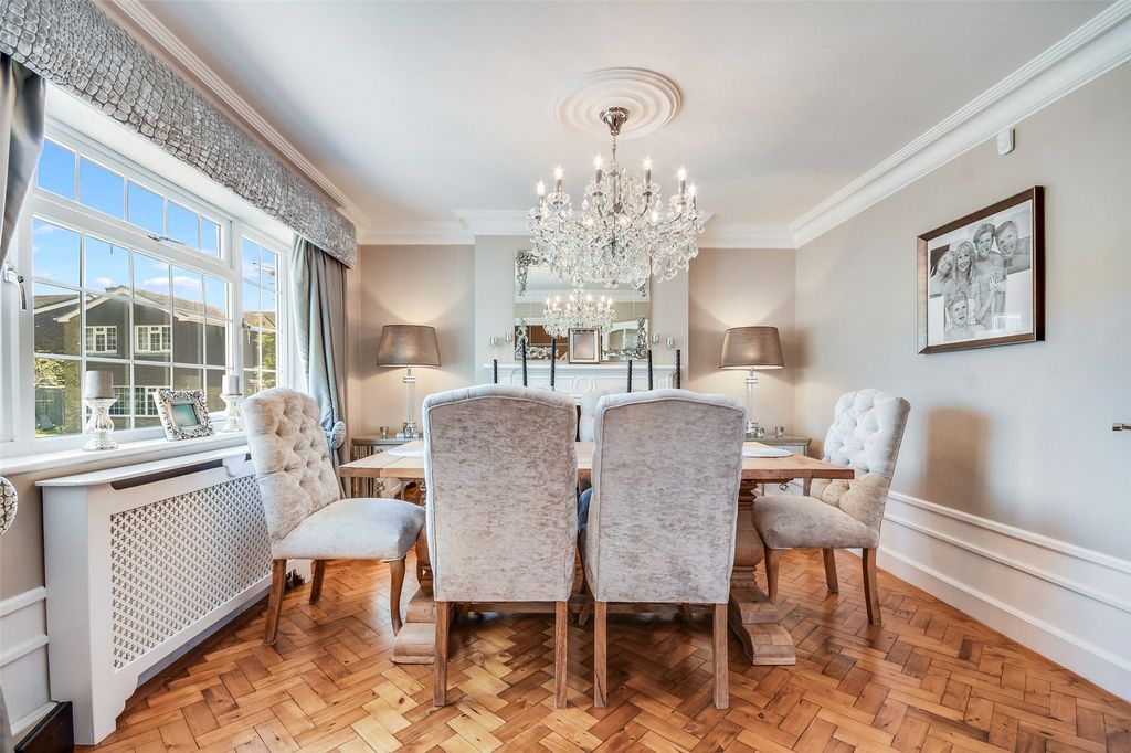 Property photo 3 of 13 Dining Room
