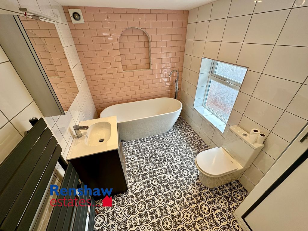 Property photo 3 of 13 Ens (1)