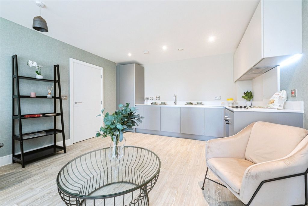 Property photo 2 of 12 Picture No. 08