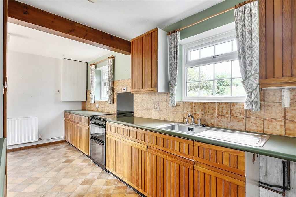 Property photo 2 of 12 Kitchen