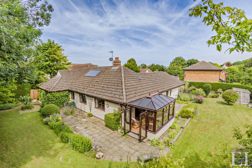 Property photo 1 of 29 8652915-Exteriorwm08v2-800