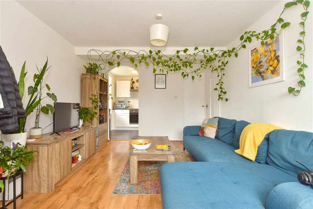 Property photo 1 of 7 Lounge/Diner