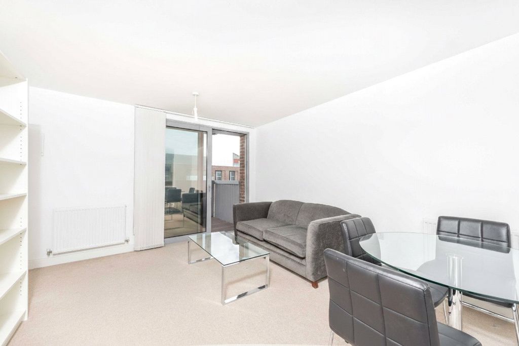 Property photo 2 of 9 Reception Room