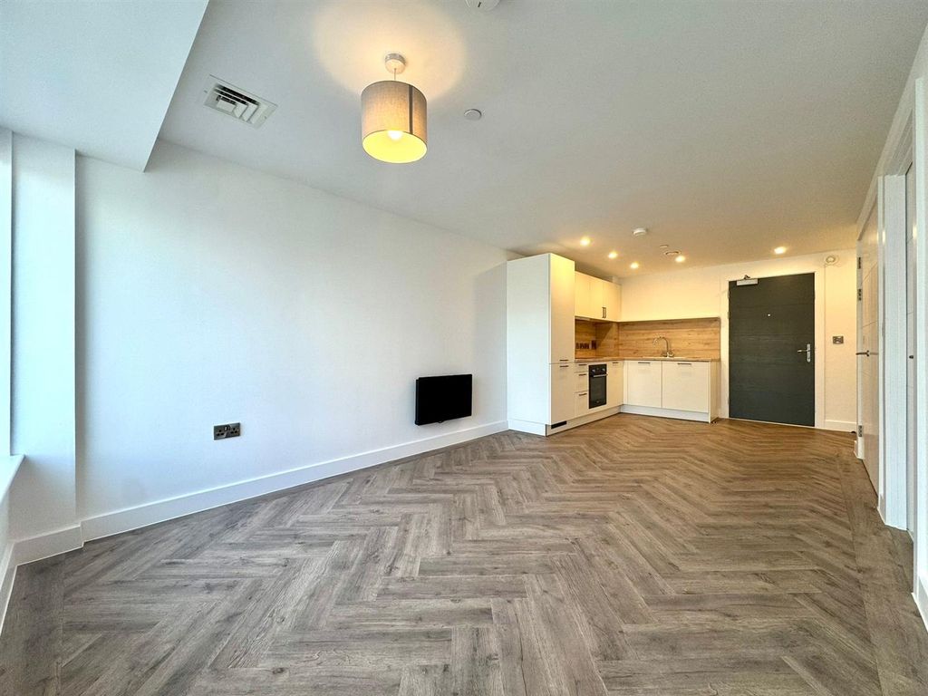 Property photo 3 of 15 Lounge Pic 2.Jpeg