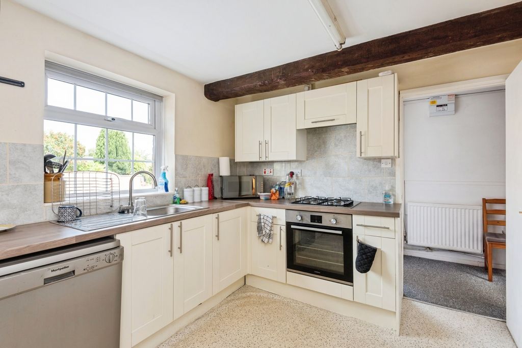 Property photo 2 of 17 Photo