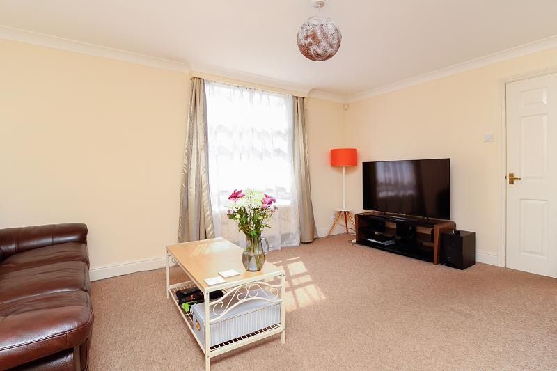 Property photo 2 of 6 1941495