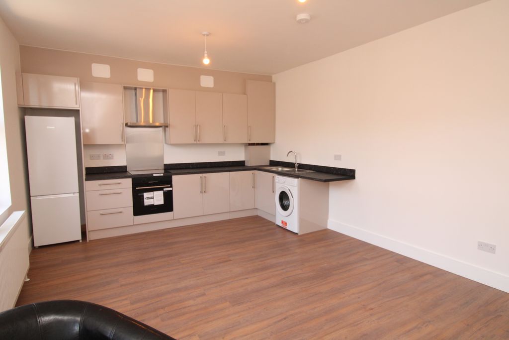 Property photo 1 of 16 Img_6049