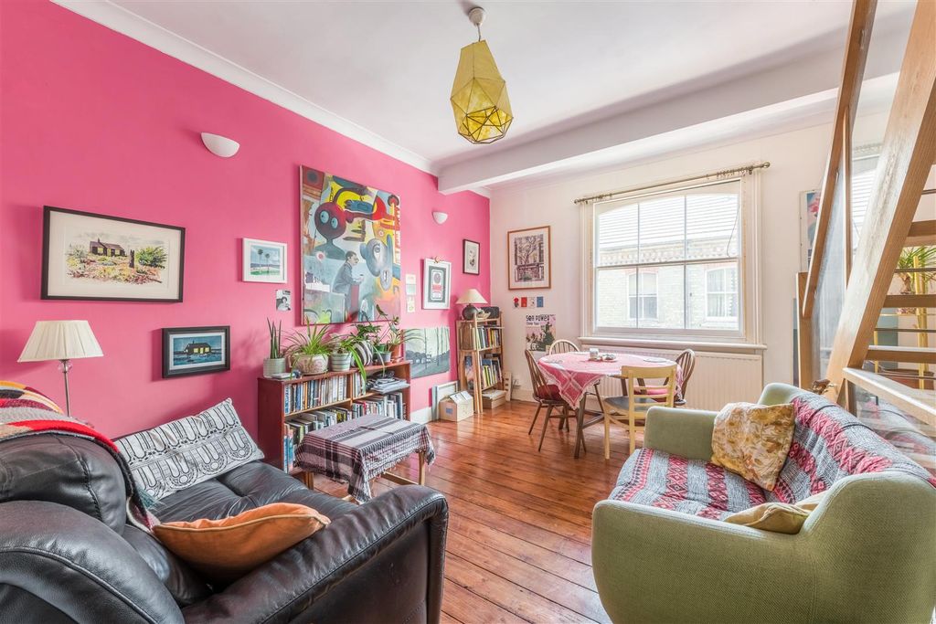 Property photo 2 of 20 5A Cambridge Grove-6.Jpg