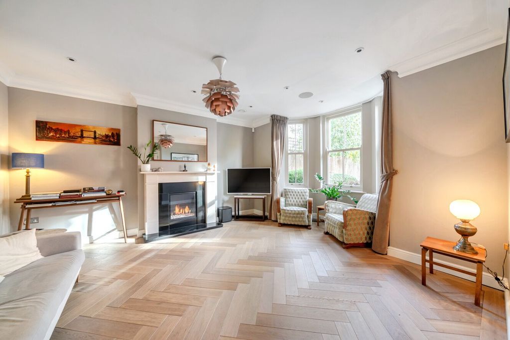 Property photo 3 of 23 Picture No. 43