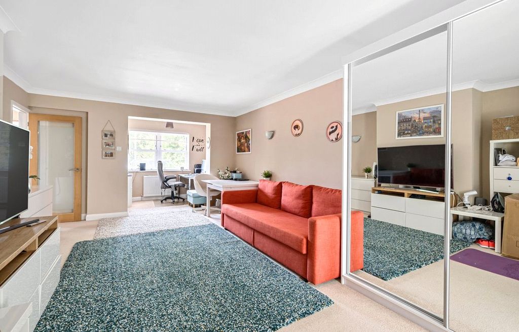 Property photo 2 of 16 Picture No. 16