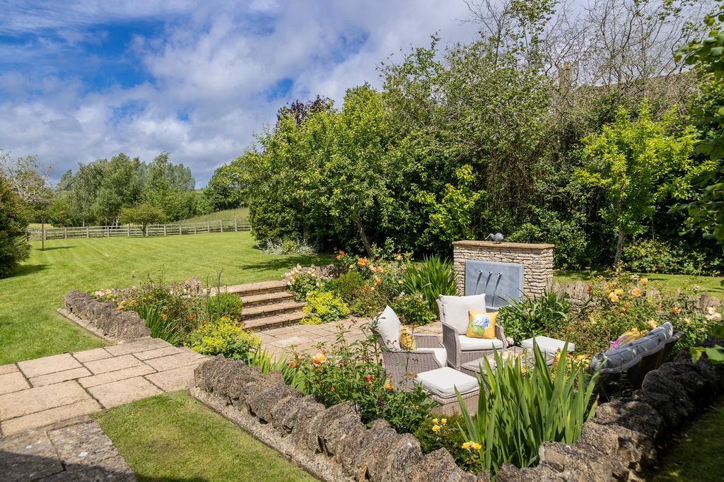 Property photo 3 of 17 Picture No. 03