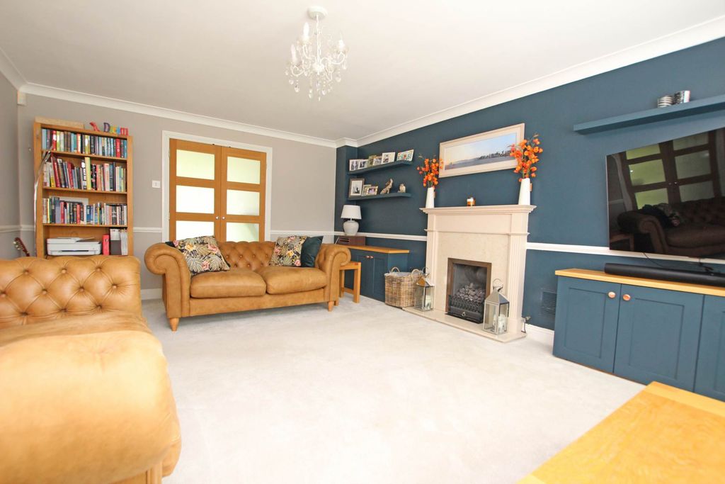 Property photo 3 of 30