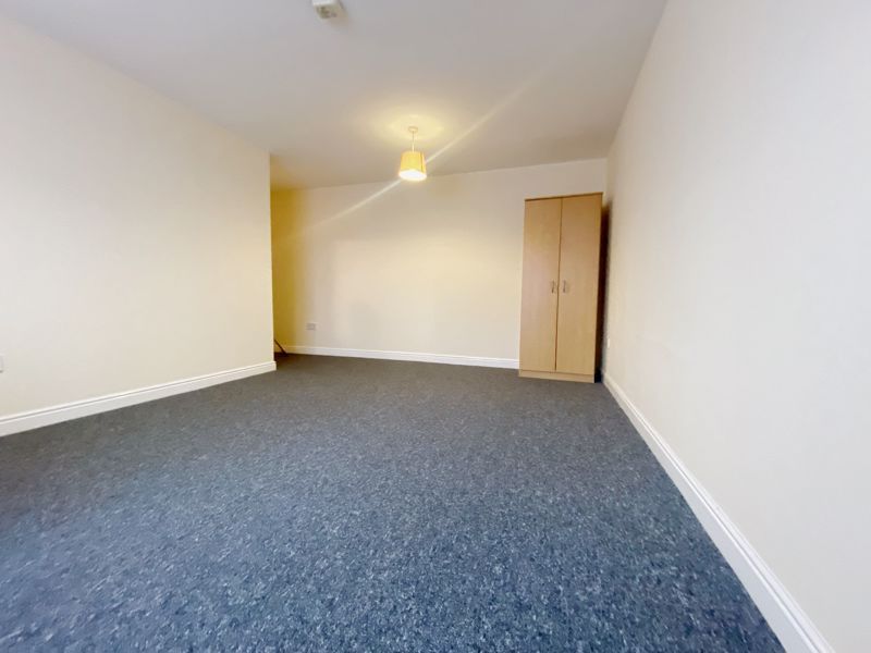 Property photo 3 of 5 Photo 7