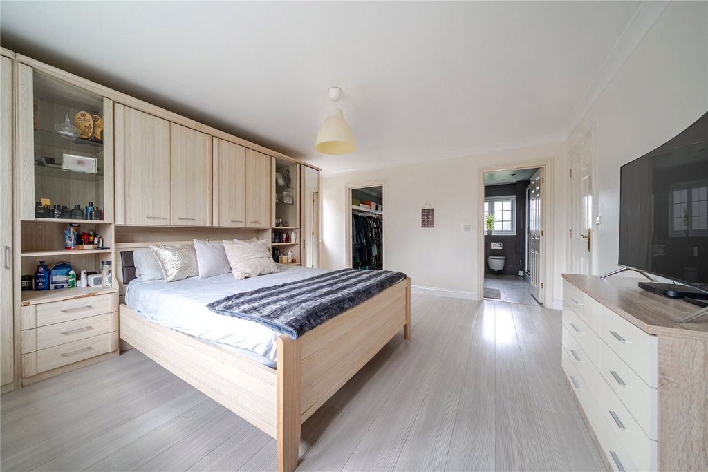 Additional image 58 of 6 bed country house for saleSandringham Drive, Dartford, Kent DA2