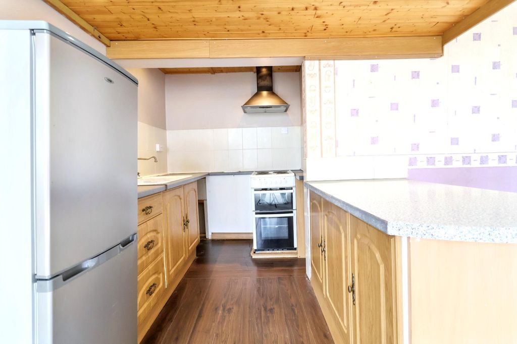 Property photo 3 of 11 Picture No. 07