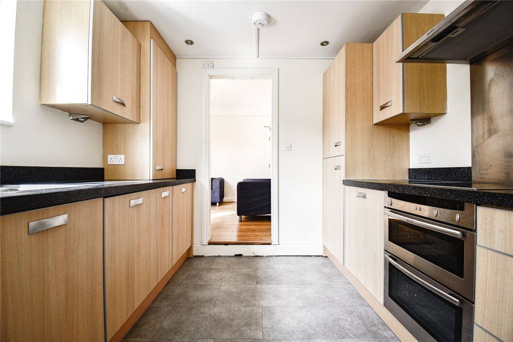 Property photo 2 of 13 Picture No. 22