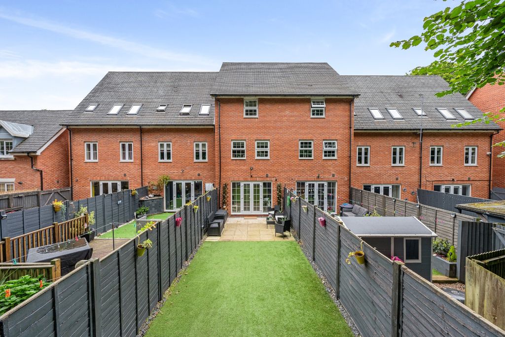 Property photo 3 of 35 4404162