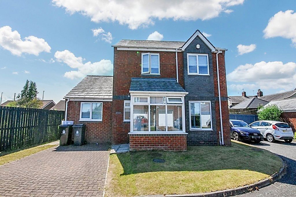 Property photo 1 of 17