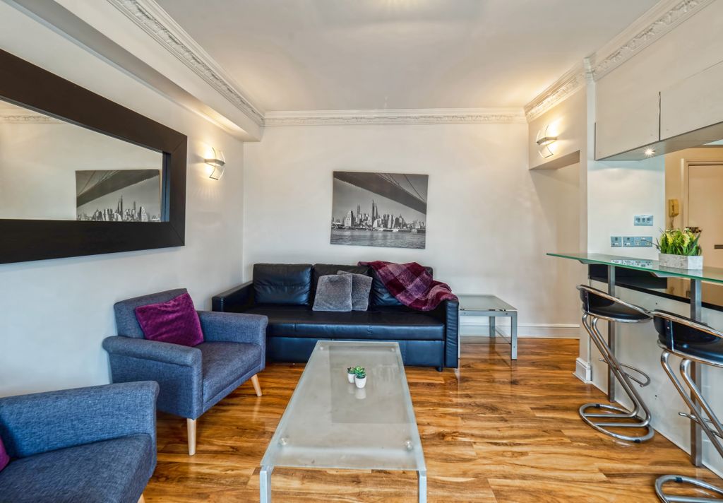 Property photo 2 of 25