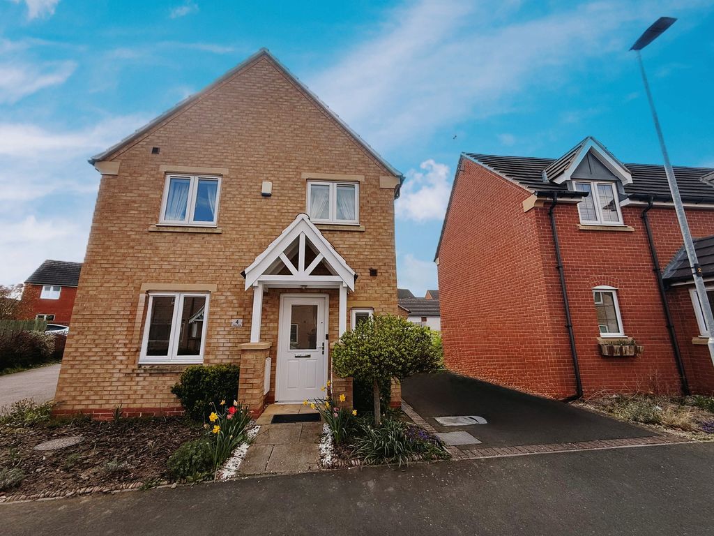 Property photo 1 of 17 Front