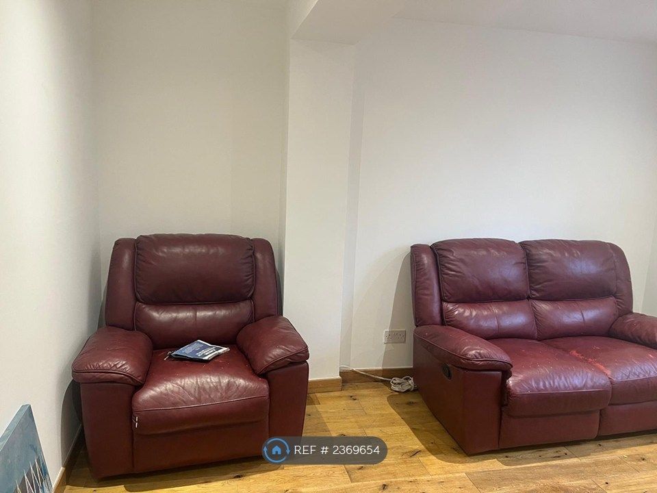 Property photo 3 of 26