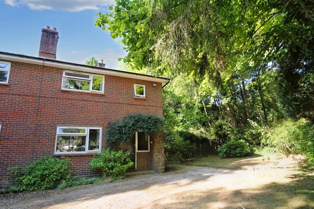 Property photo 1 of 8 Front External