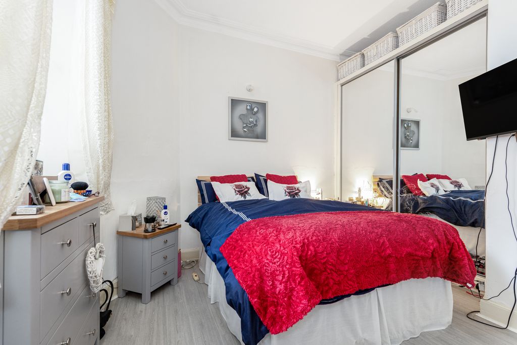 Property photo 3 of 9 Property Image 3