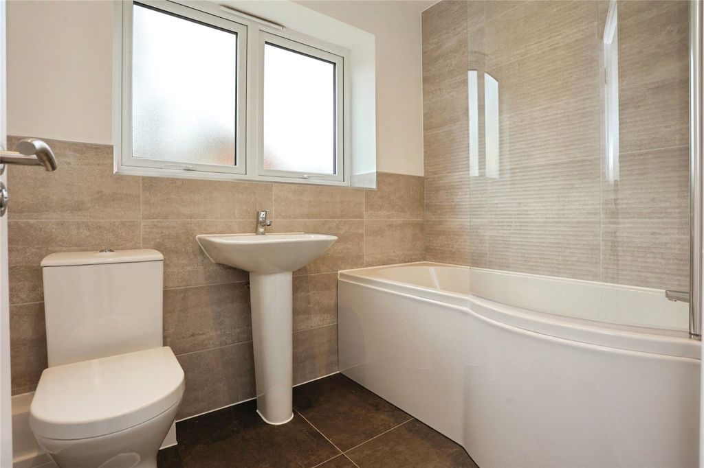 Property photo 3 of 16 Picture No. 20