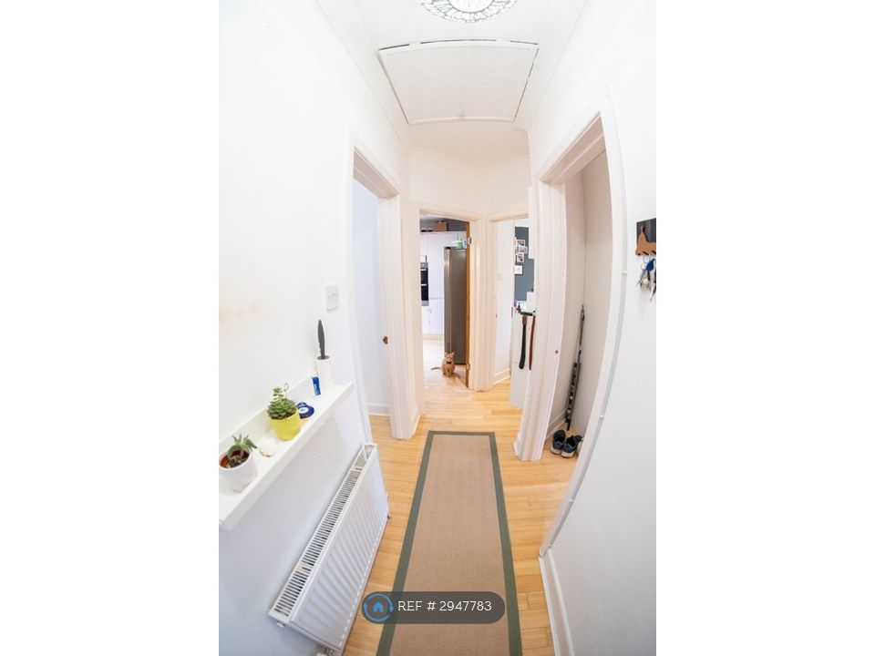 Property photo 2 of 26 Entry Hall