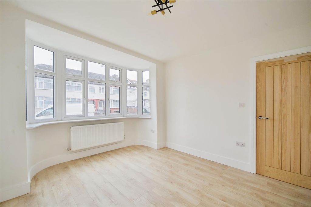 Property photo 3 of 15 Dsc_9300.Jpg