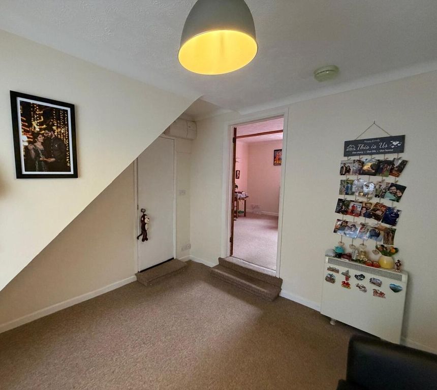 Property photo 3 of 8 Hallway