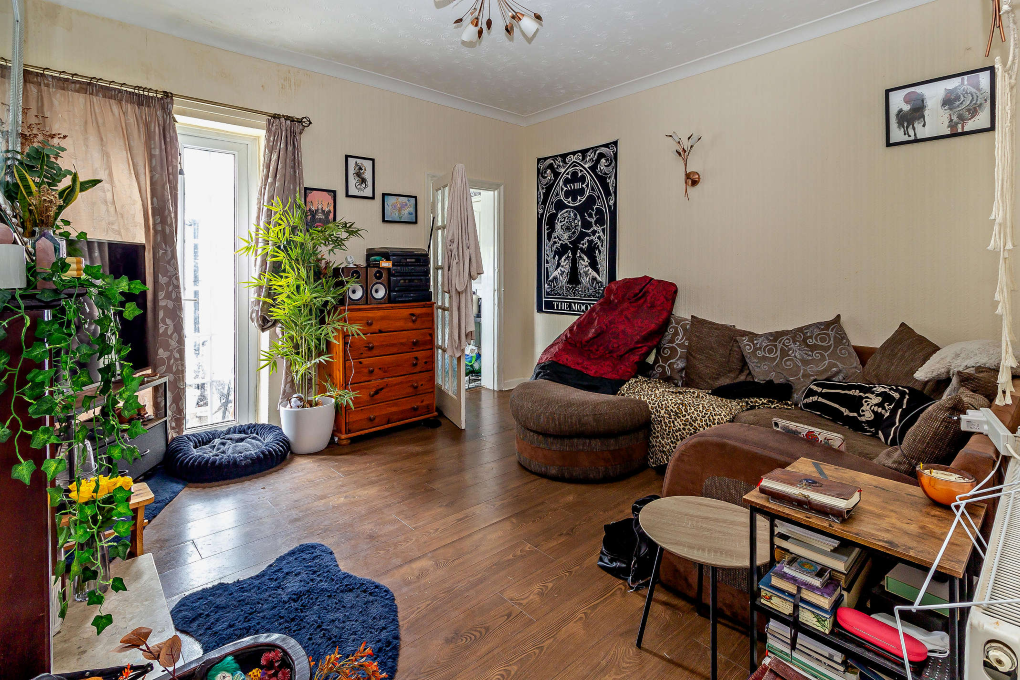 Property photo 3 of 9