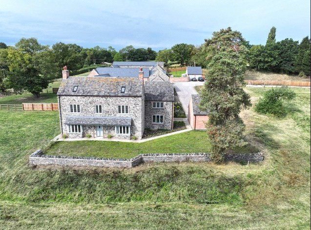 Property photo 2 of 22 Picture No. 02