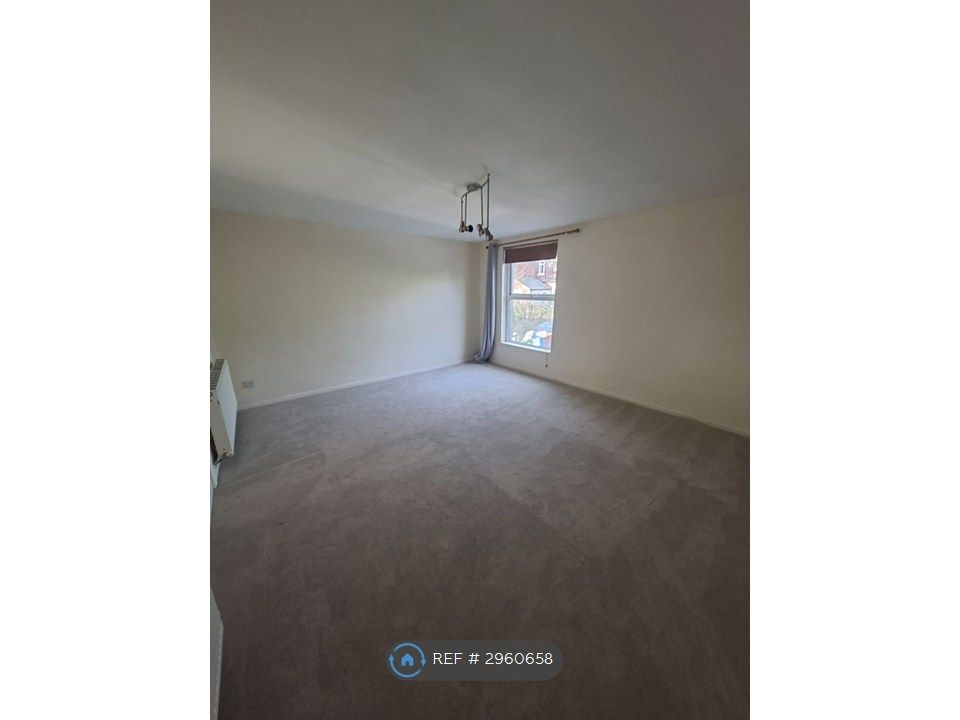 Property photo 3 of 6