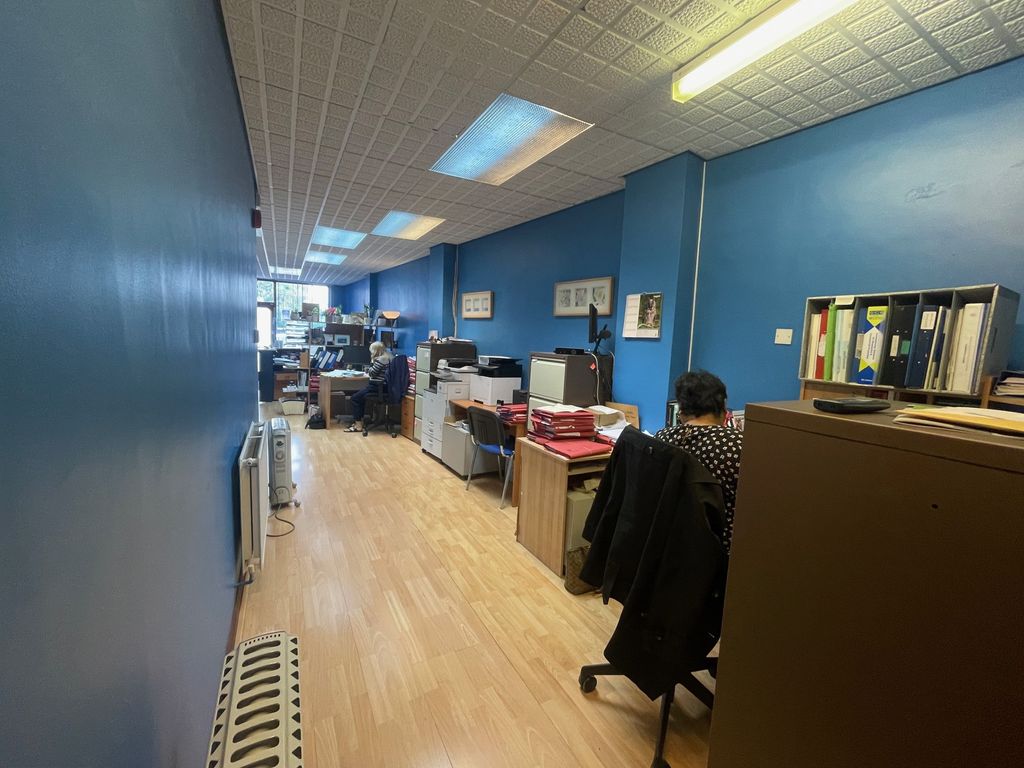 Property photo 3 of 21