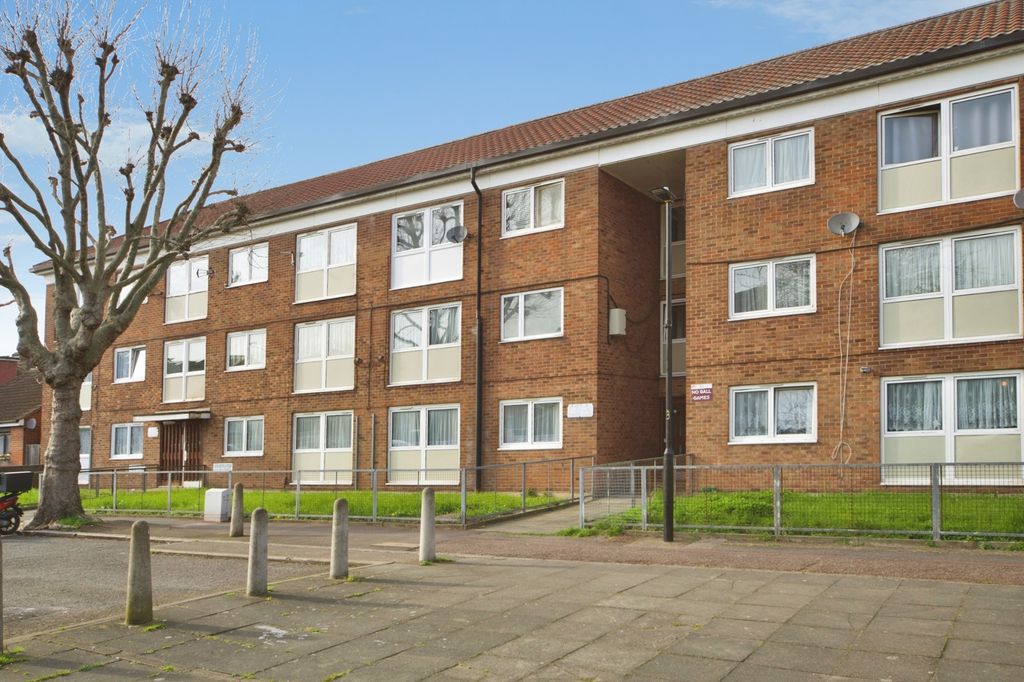 Property photo 1 of 11 Pbox-Img.Jpg