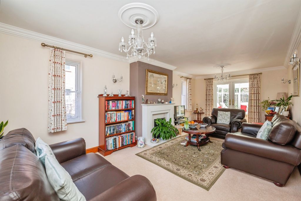 Property photo 2 of 17
