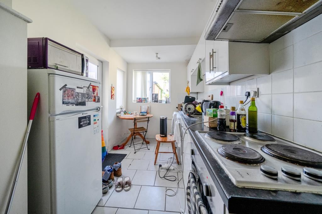 Property photo 2 of 20 Kitchen