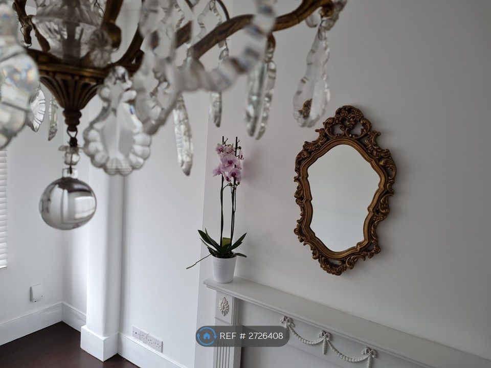 Property photo 2 of 35