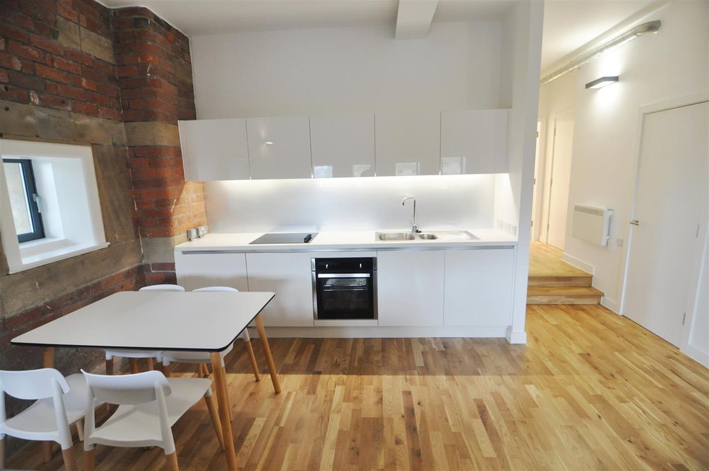Property photo 2 of 4 Kitchen