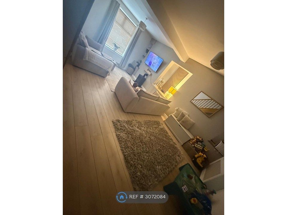 Property photo 3 of 12 Living Room