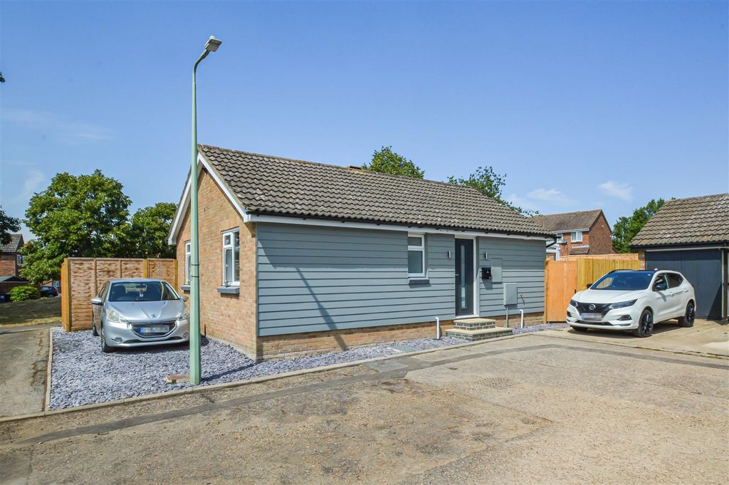 Property photo 1 of 16 16_87683.Jpg