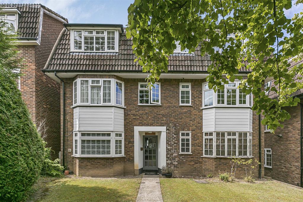 Property photo 2 of 10 24_60511.Jpg