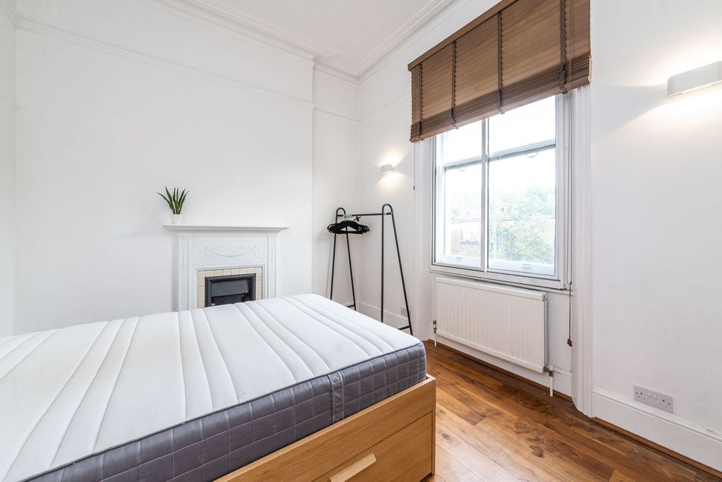 Property photo 1 of 5