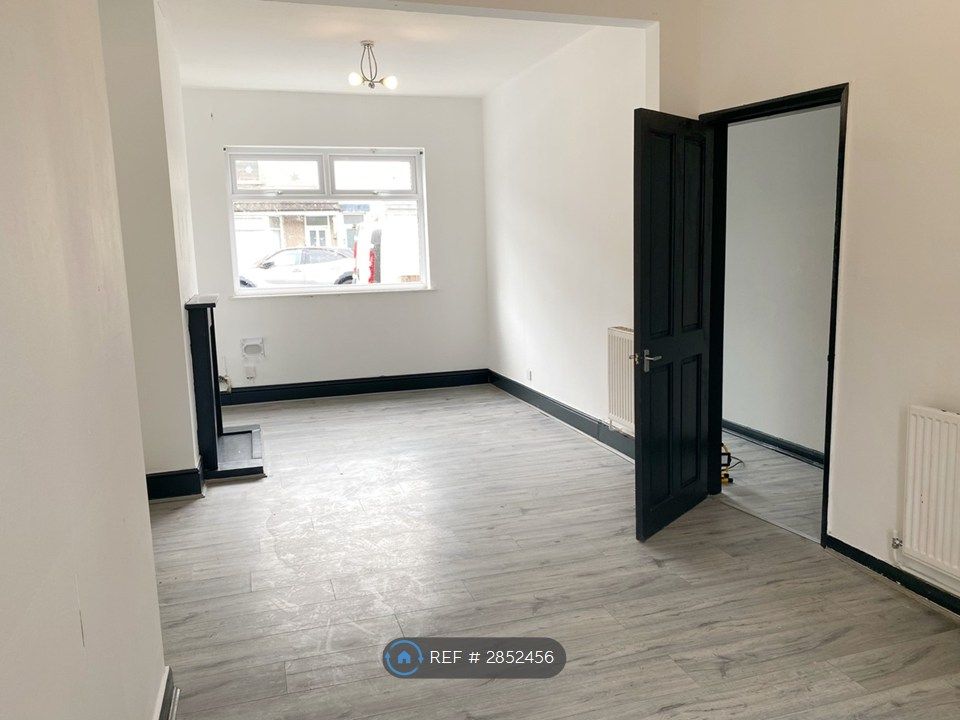 Property photo 3 of 11 Open Plan Living Front