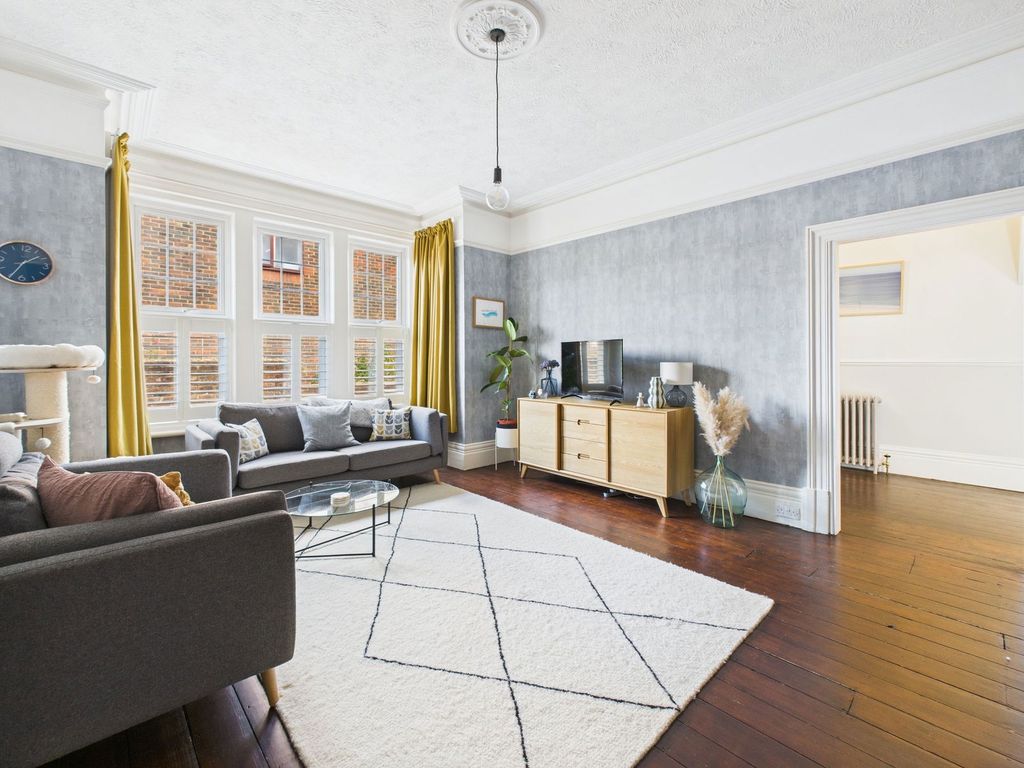 Property photo 3 of 13