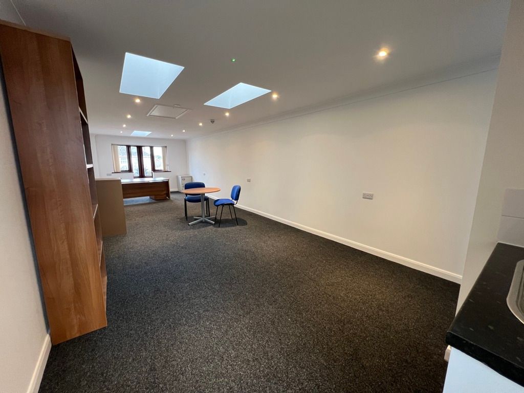 Property photo 3 of 14 Photo 9