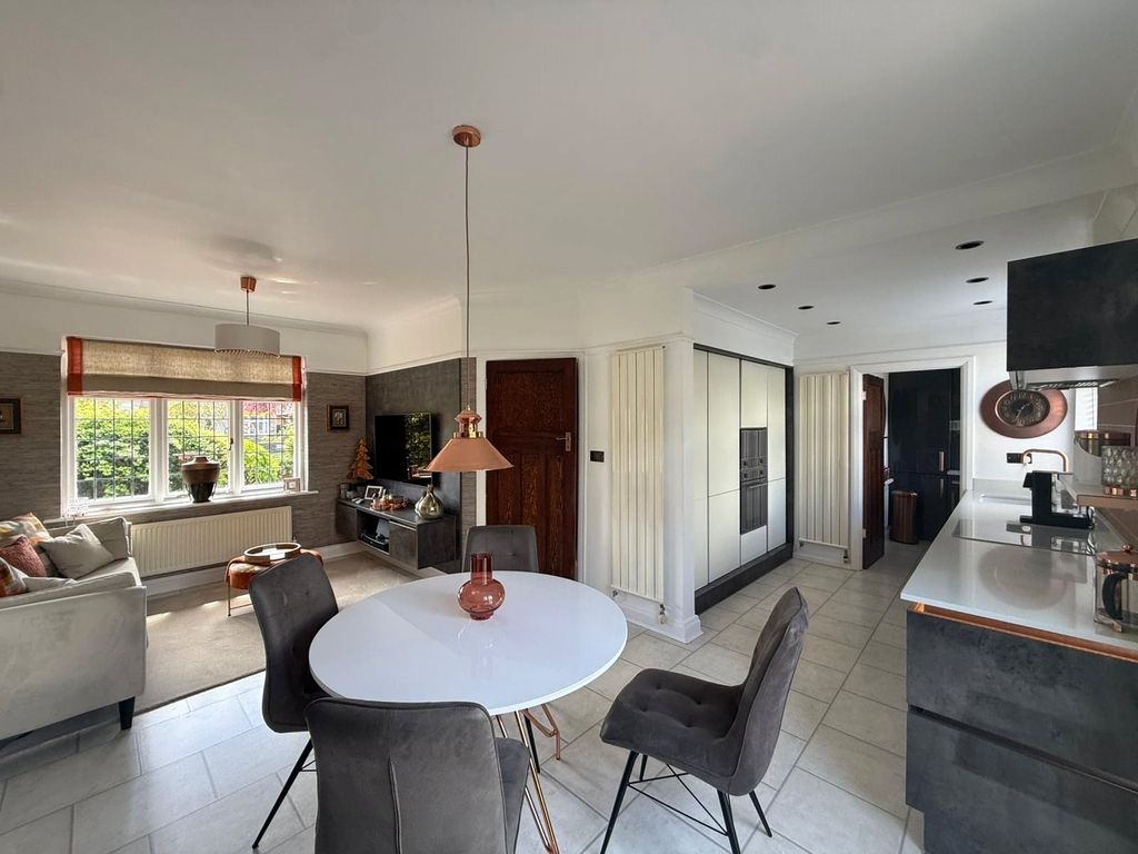 Property photo 2 of 18 Picture No. 05