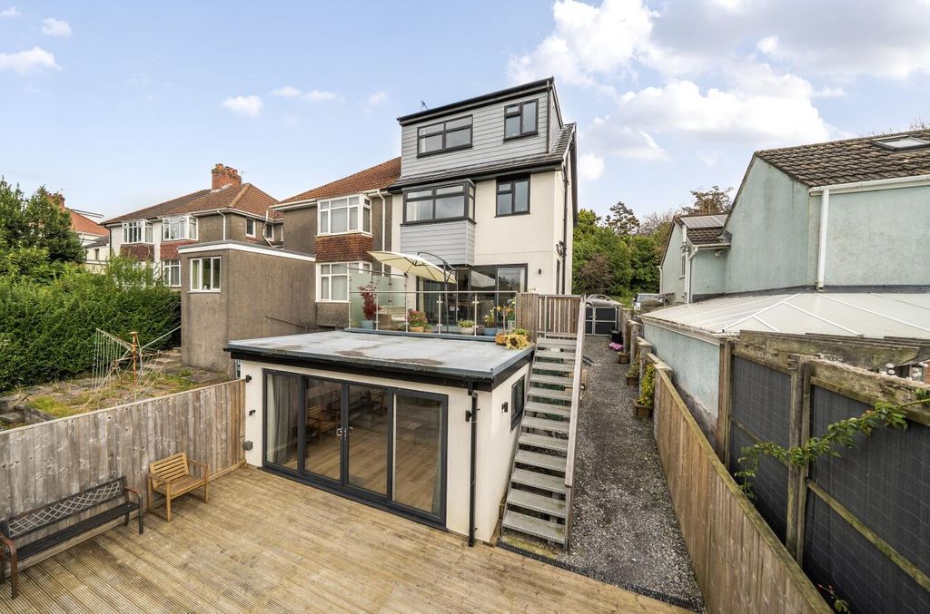 Property photo 1 of 26 1361950-1-68E3d19420798.Jpg